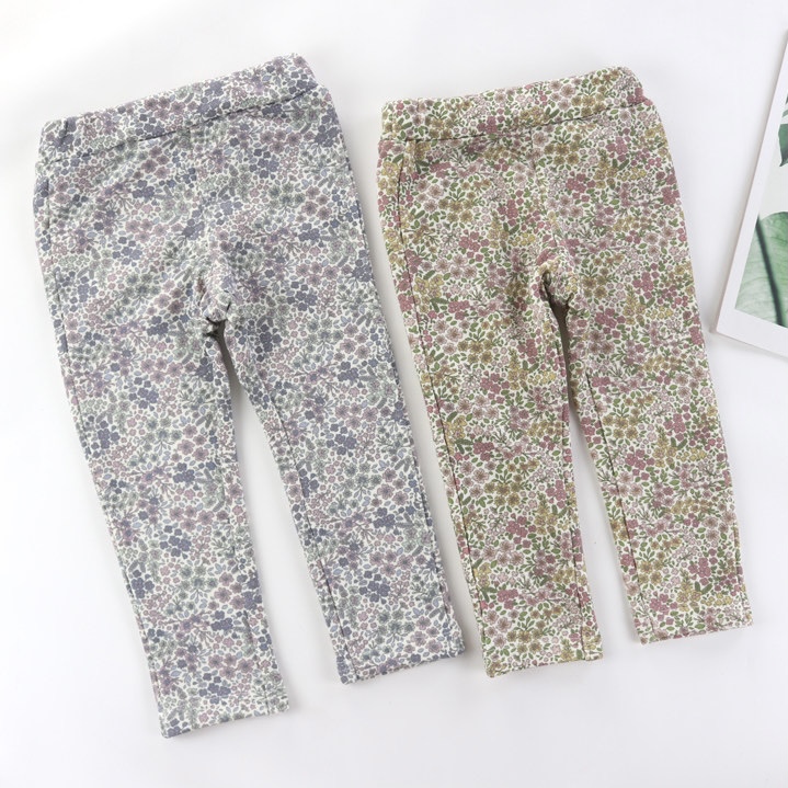 Pants with floral print